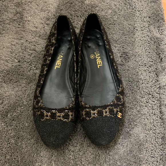 CHANEL | Shoes | Chanel Flats | Poshmark